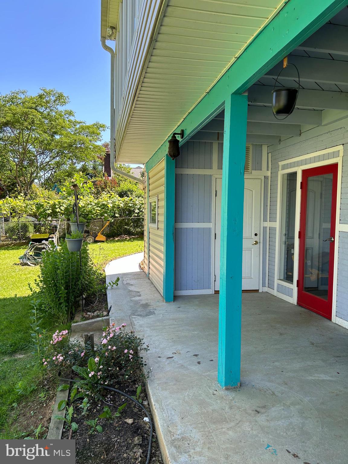 FAIRFAX ACRES - Residential Lease