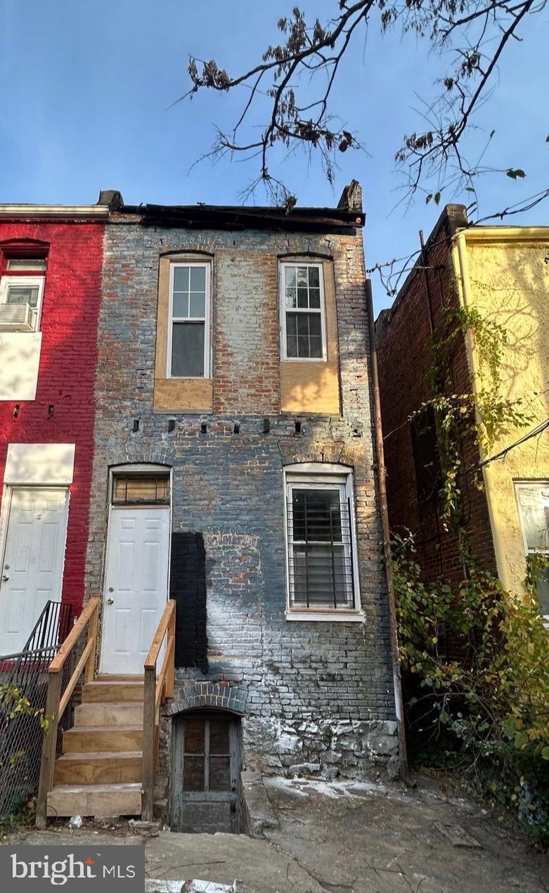 1608 APPLETON STREET