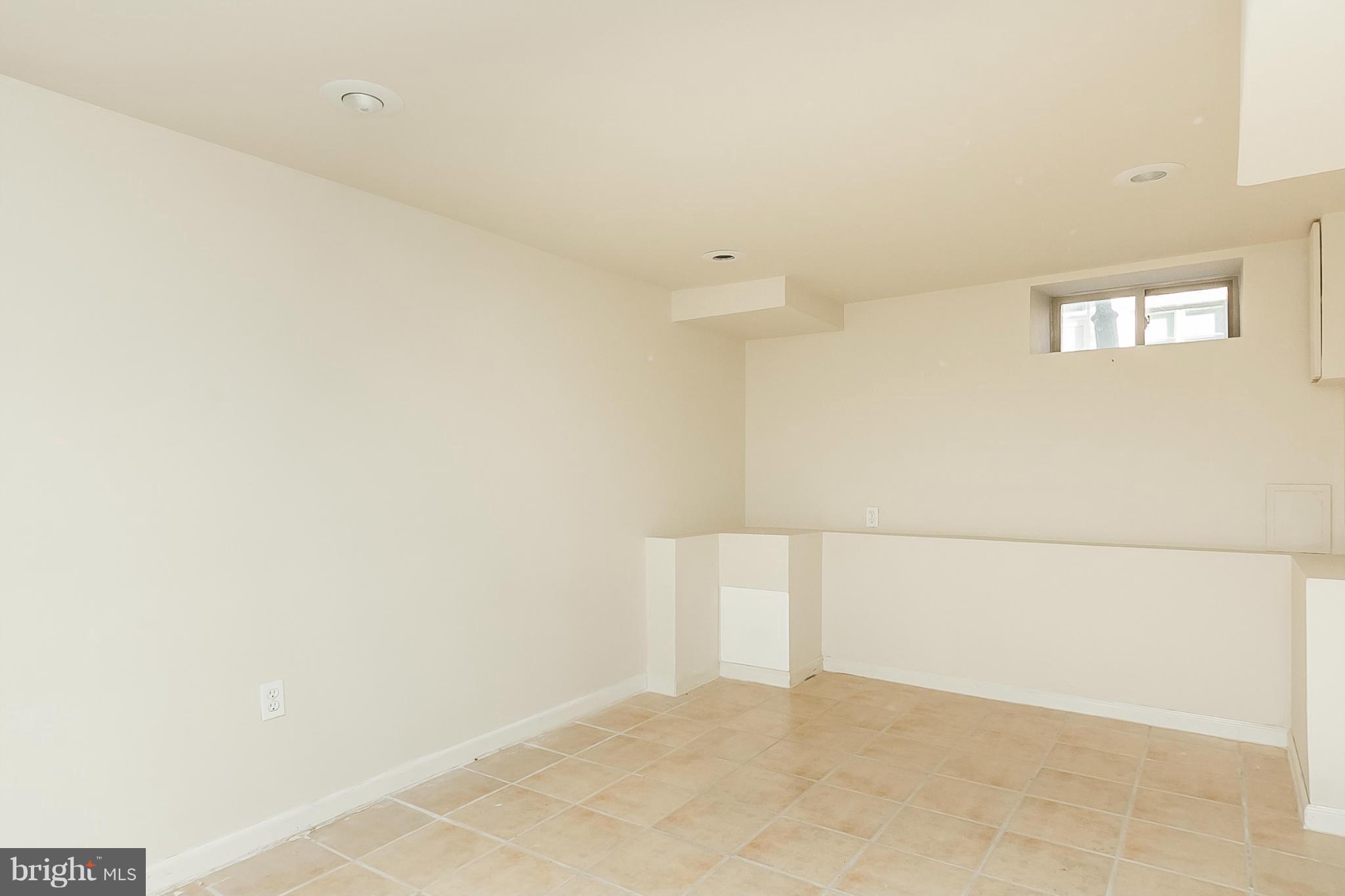 PATTERSON PARK - Residential Lease