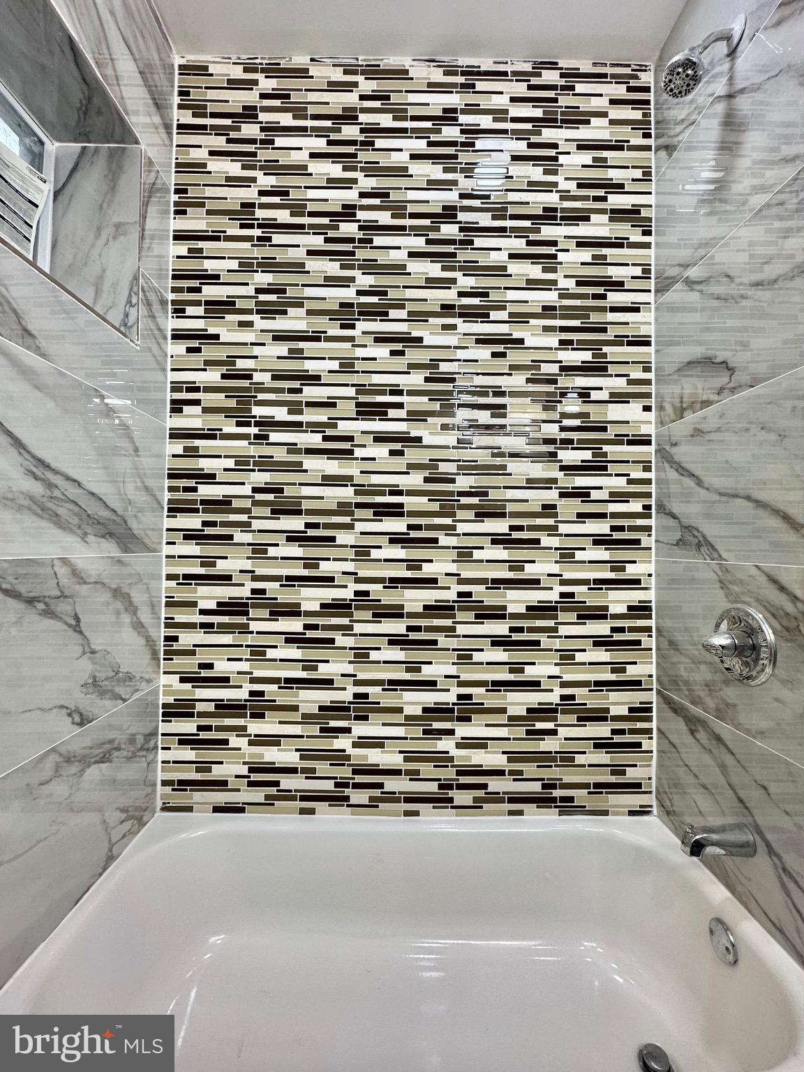 PHILADELPHIA (NORTH) - Residential Lease