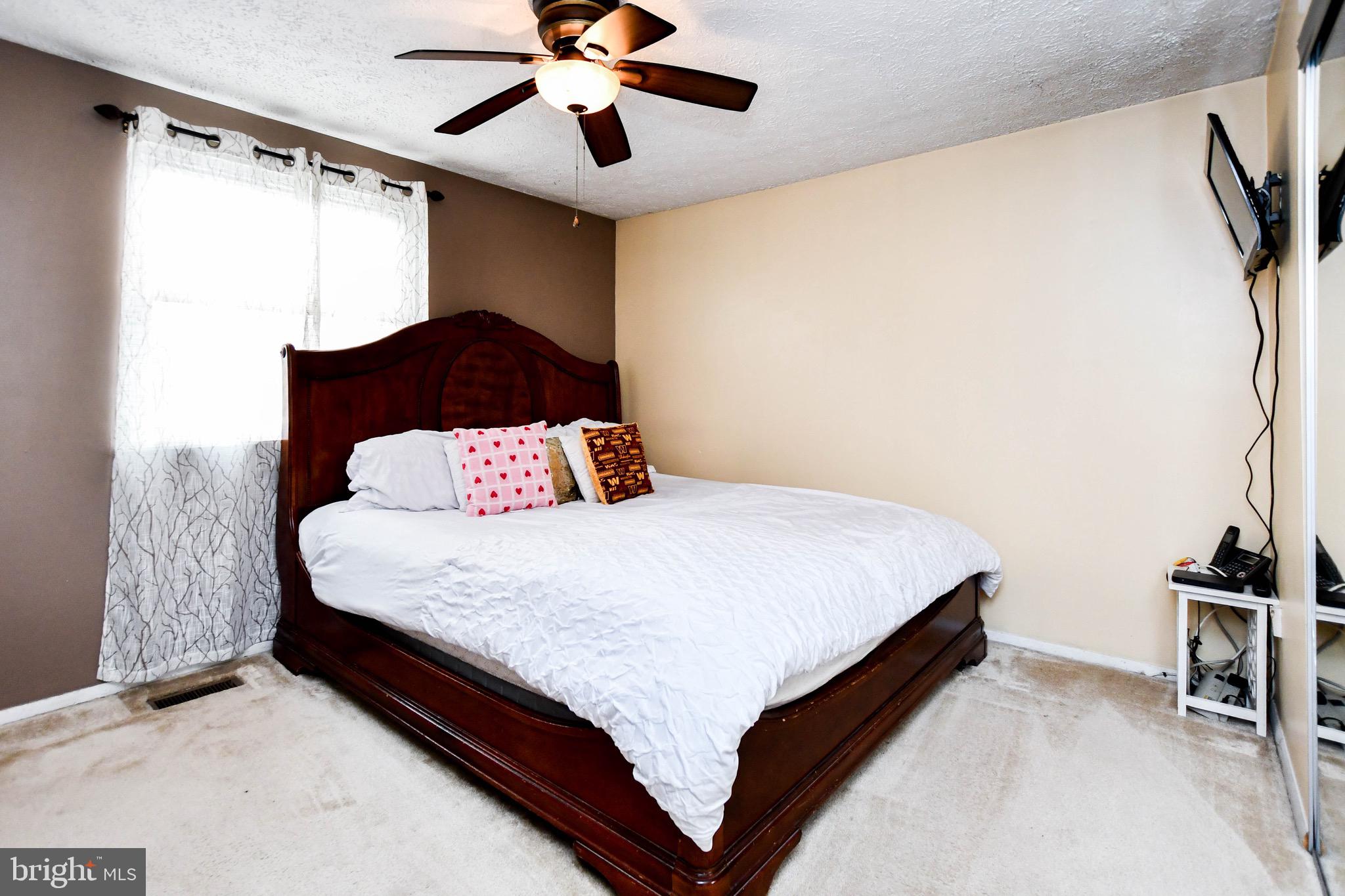 WILLOW HILLS - Residential