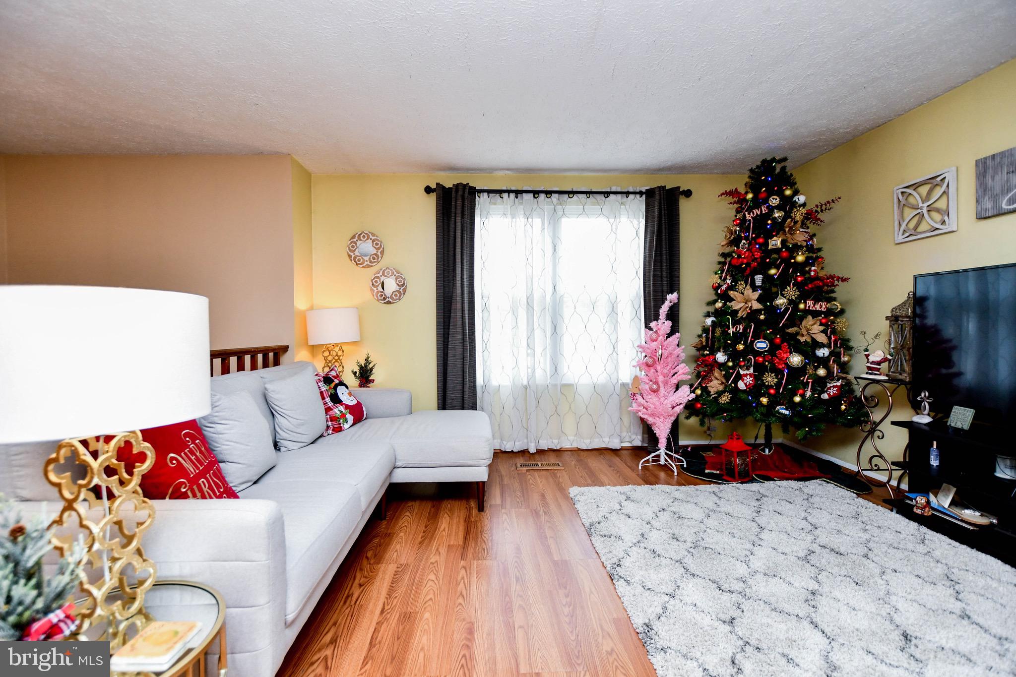 WILLOW HILLS - Residential