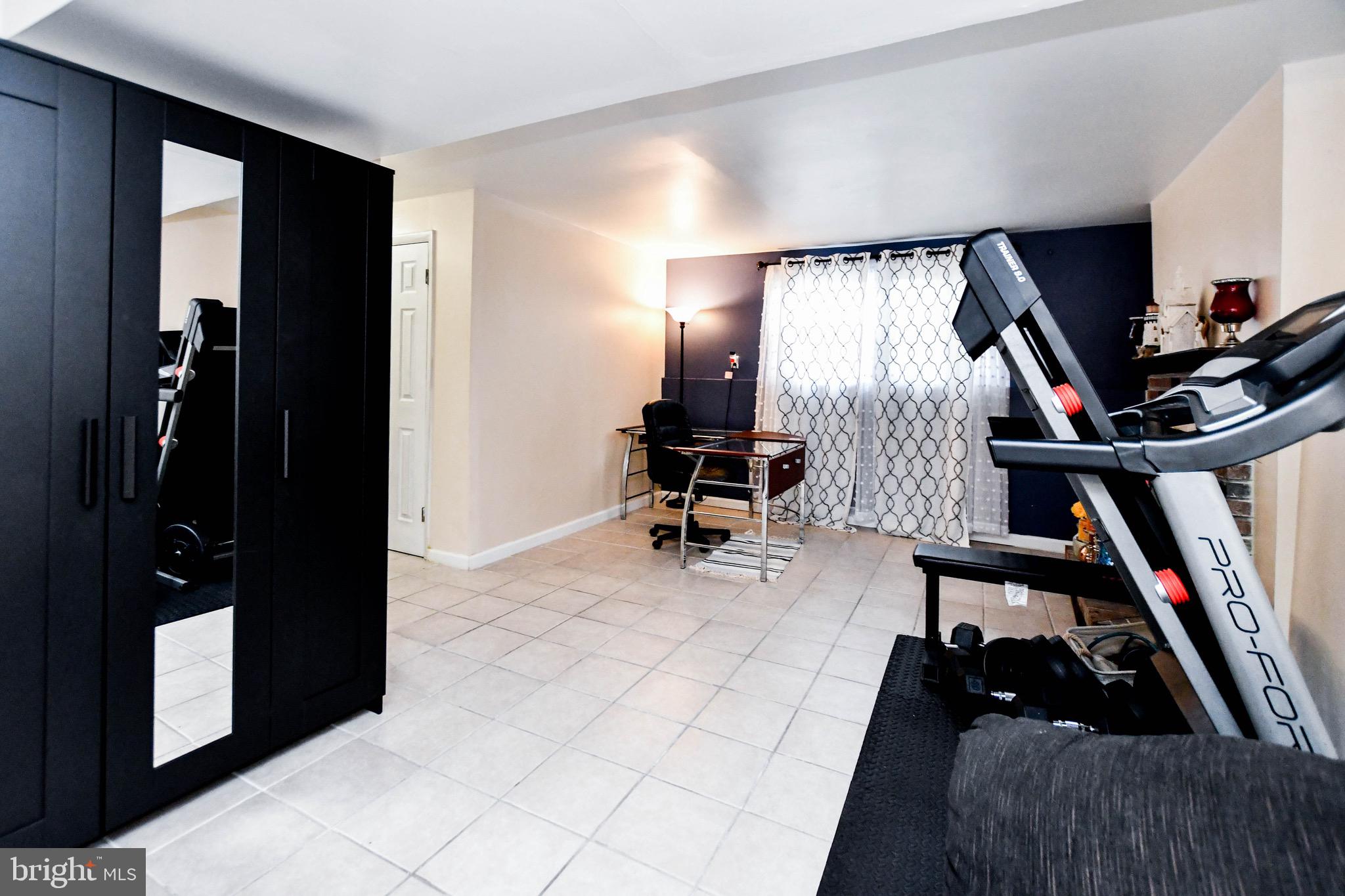 WILLOW HILLS - Residential