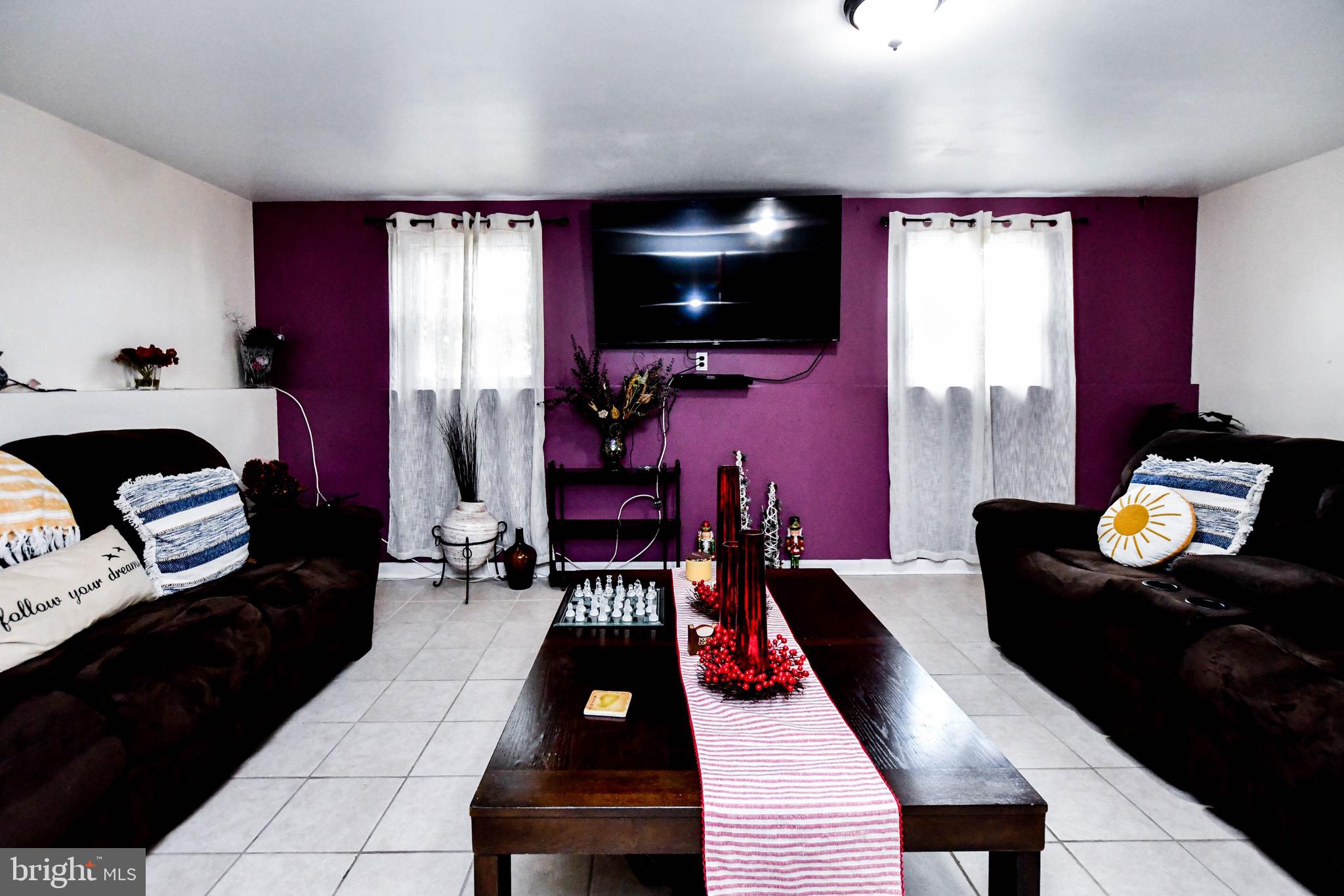 WILLOW HILLS - Residential