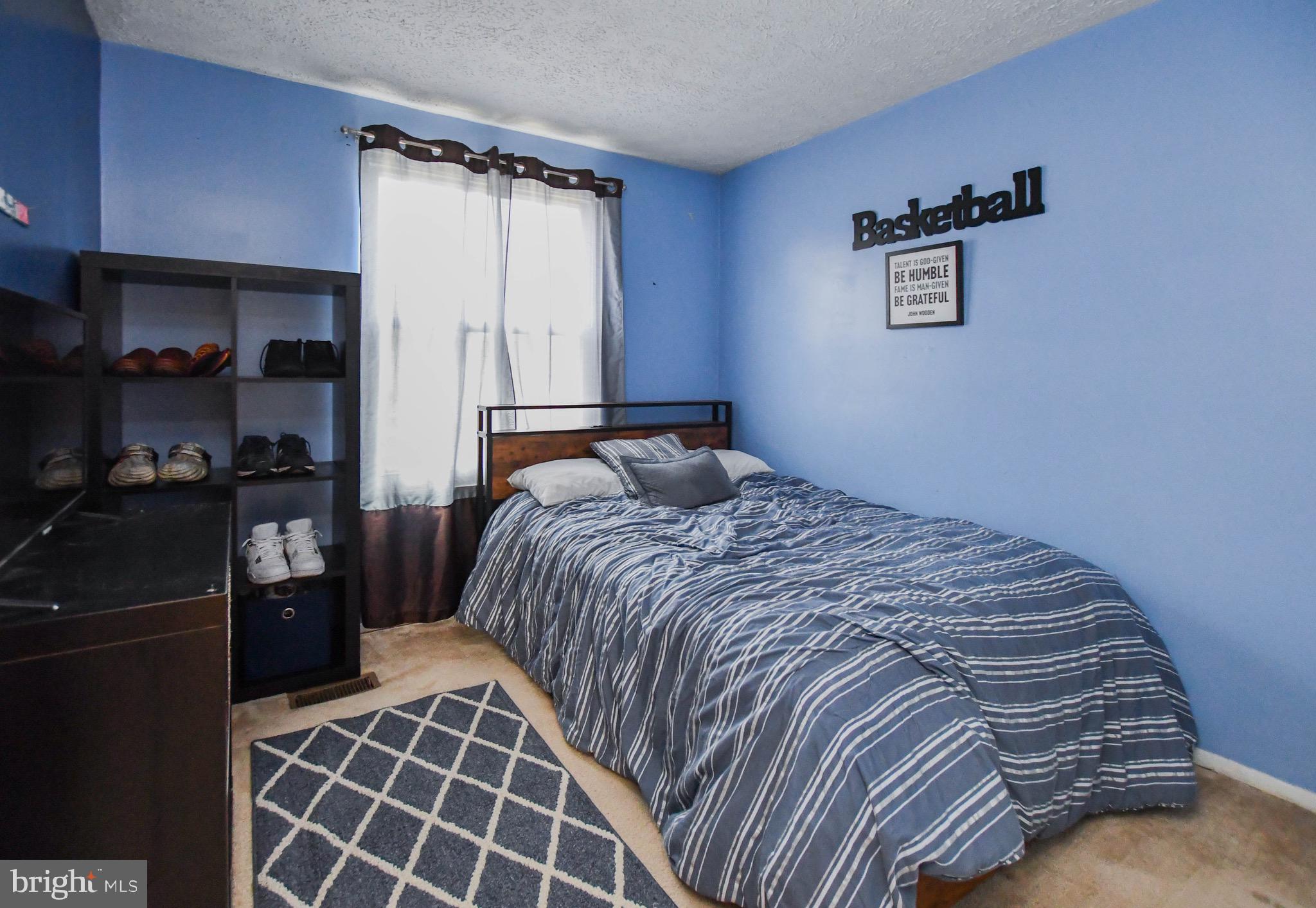 WILLOW HILLS - Residential