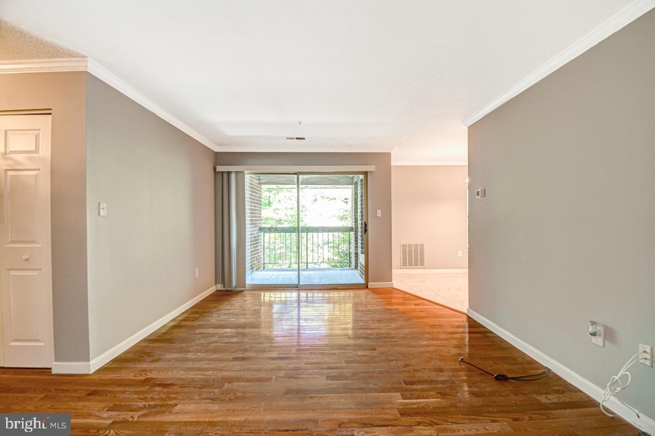 FLOWER HILL - Residential