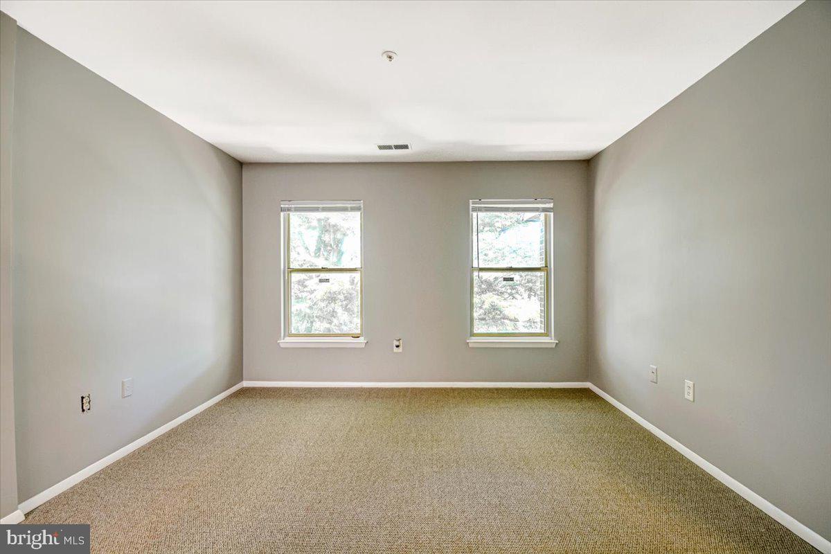 FLOWER HILL - Residential