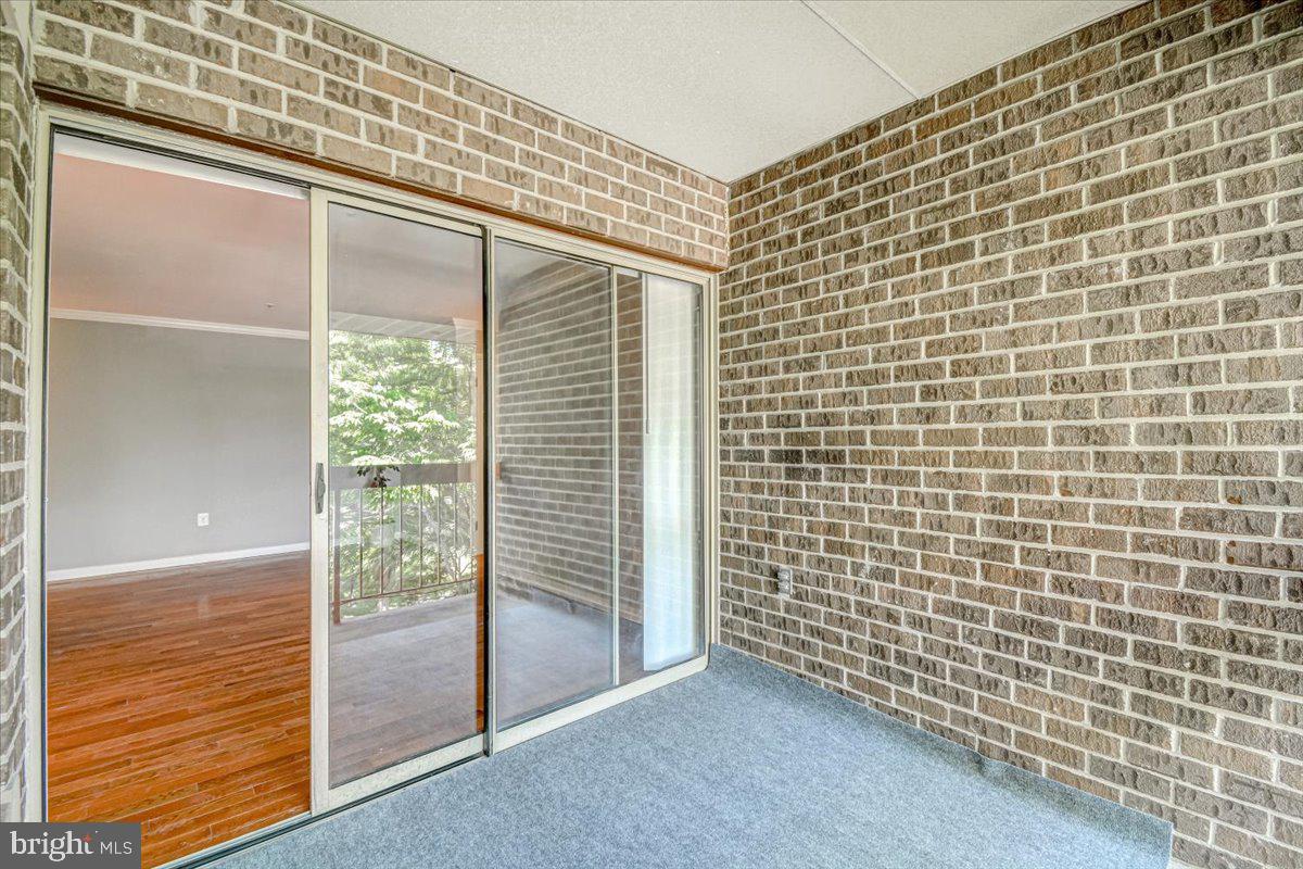 FLOWER HILL - Residential