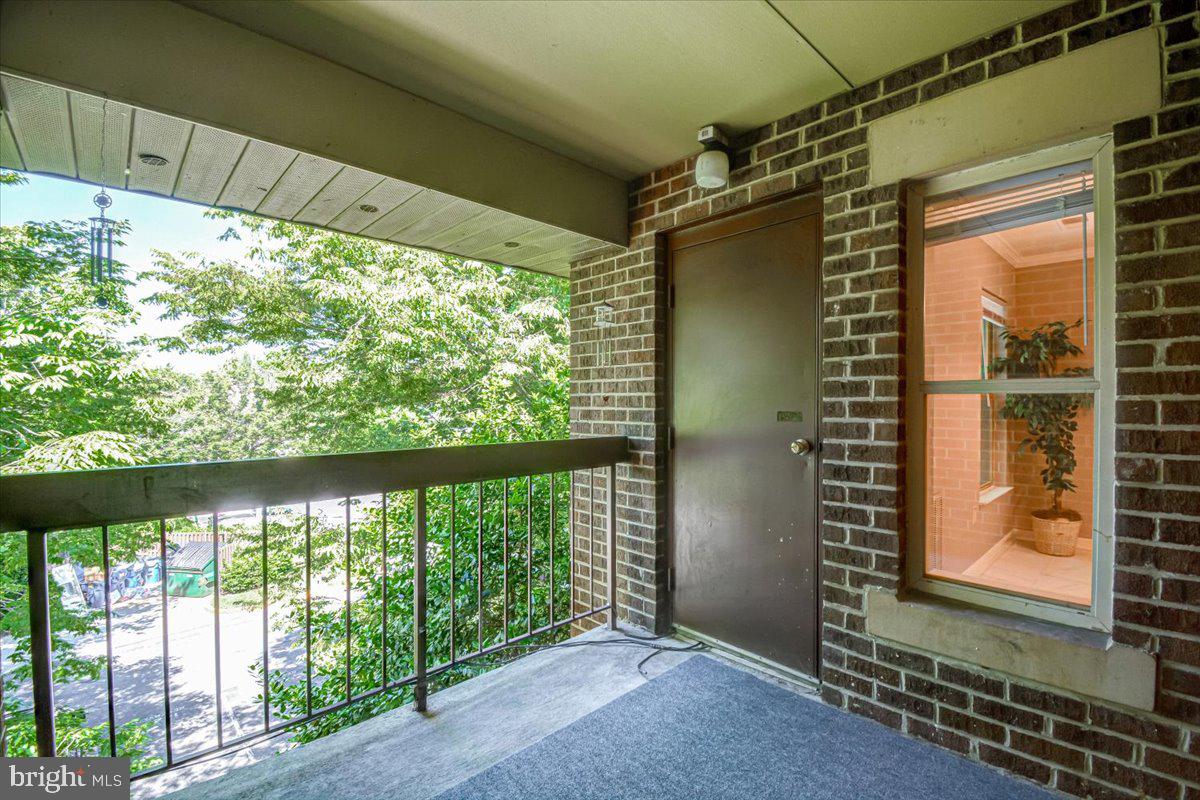 FLOWER HILL - Residential