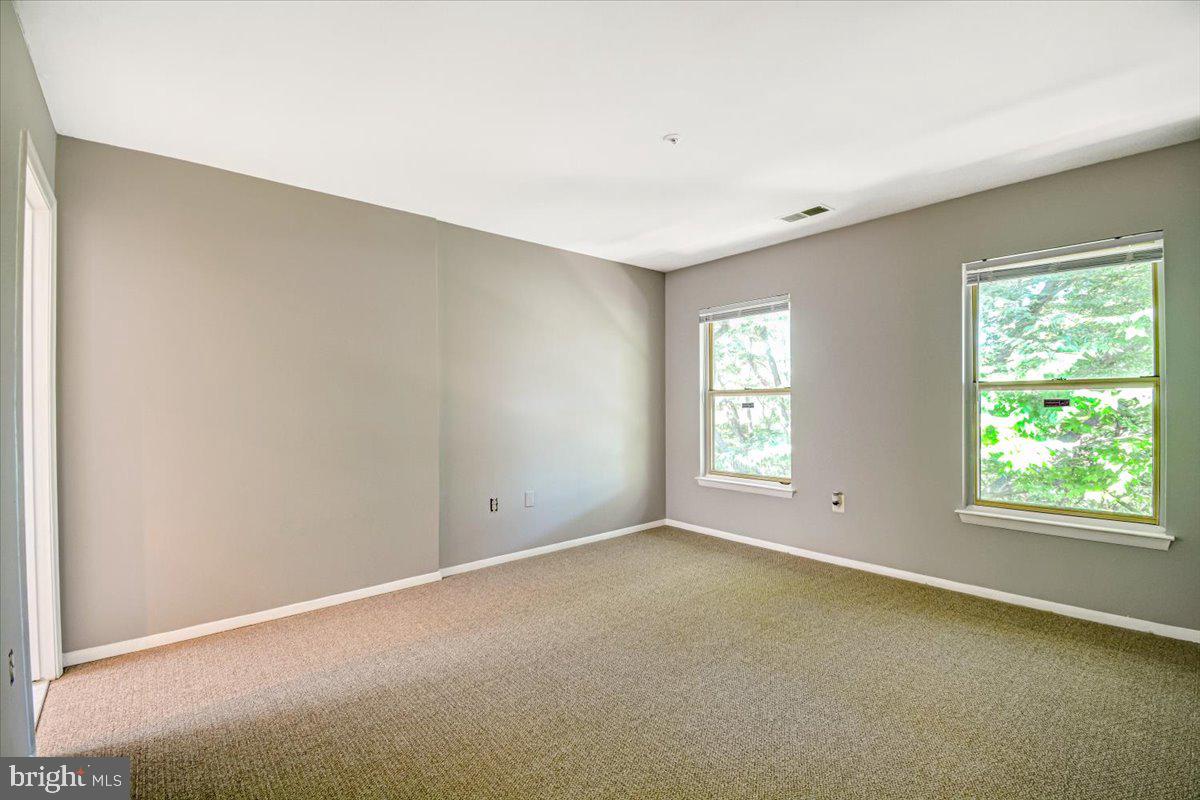 FLOWER HILL - Residential