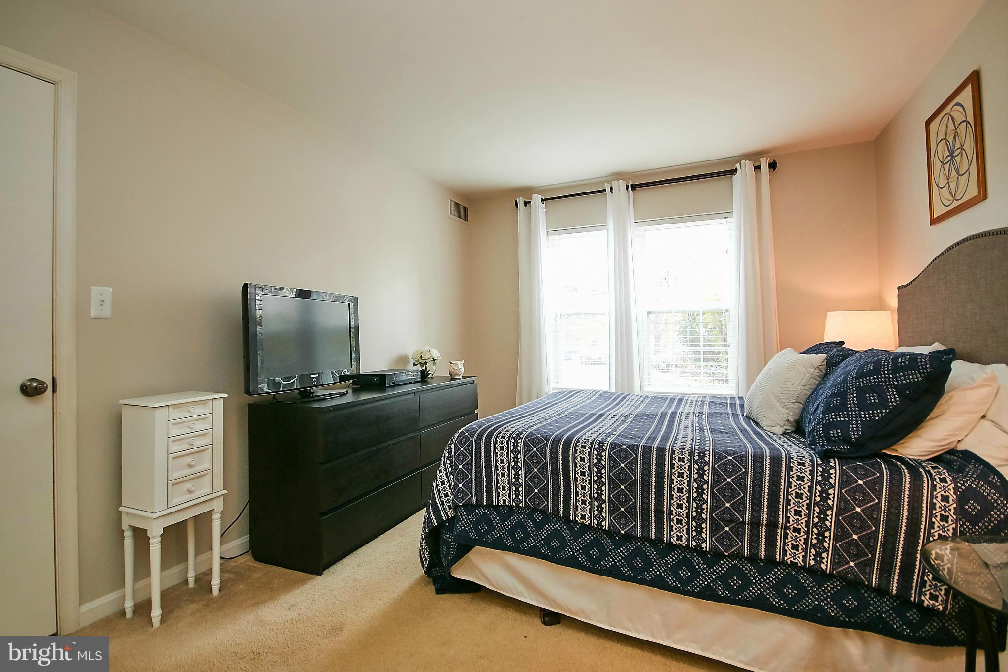 BURKE COVE - Residential