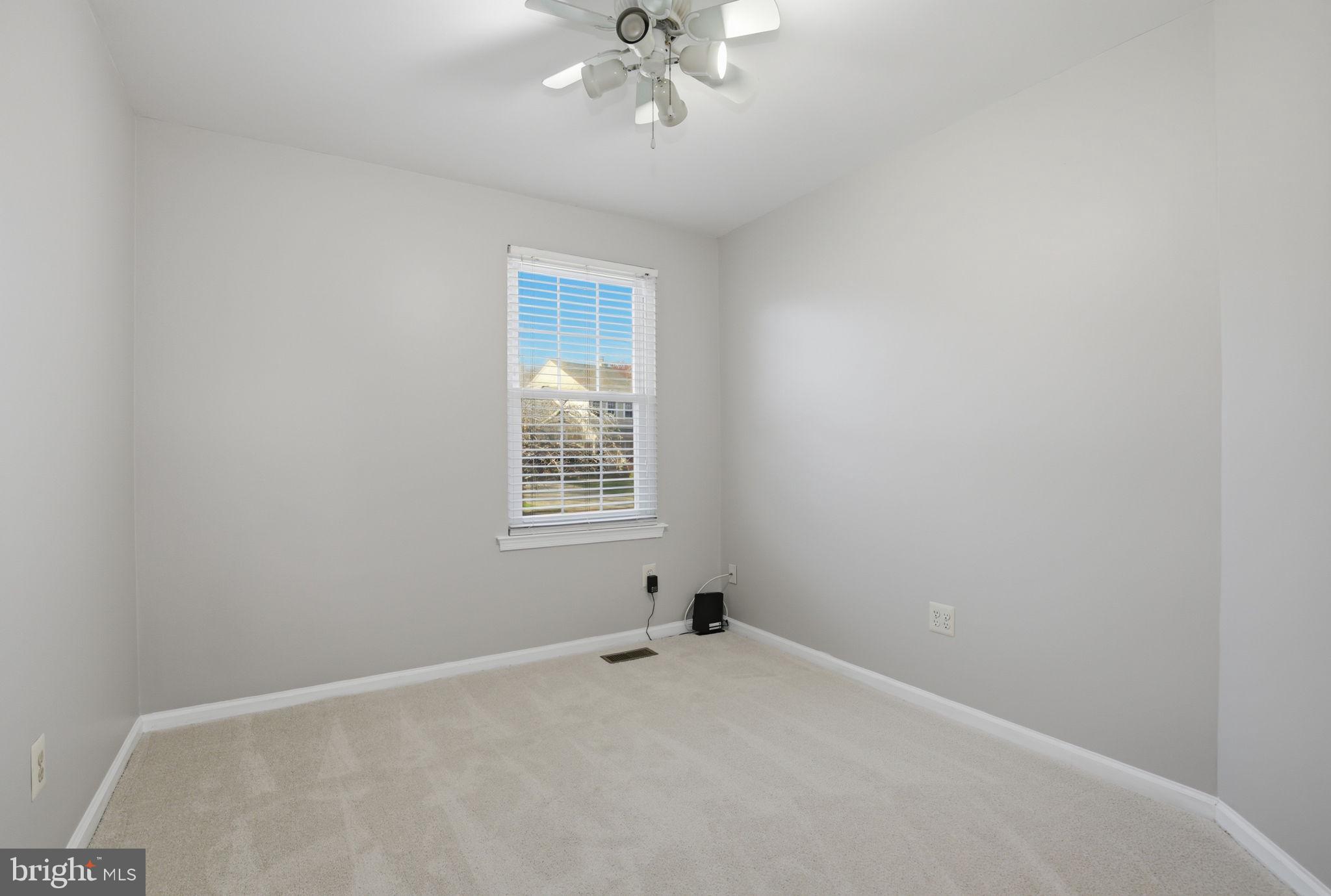 COUNTRYSIDE - Residential