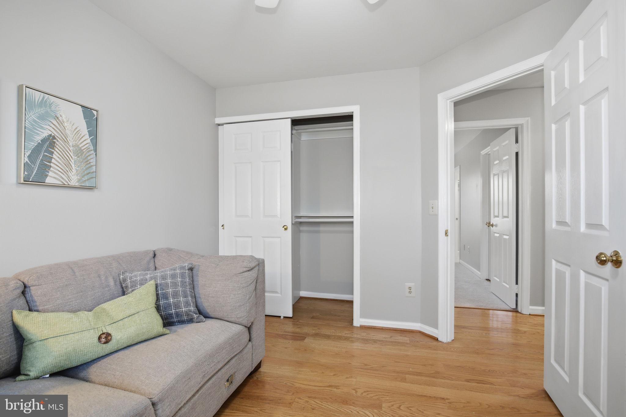 COUNTRYSIDE - Residential