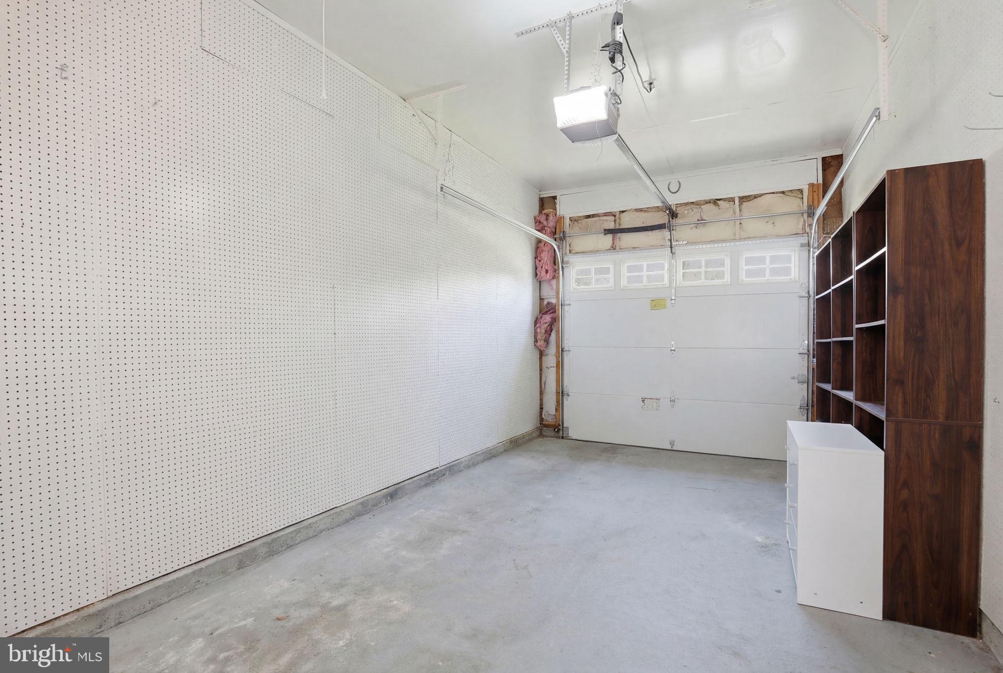 COUNTRYSIDE - Residential