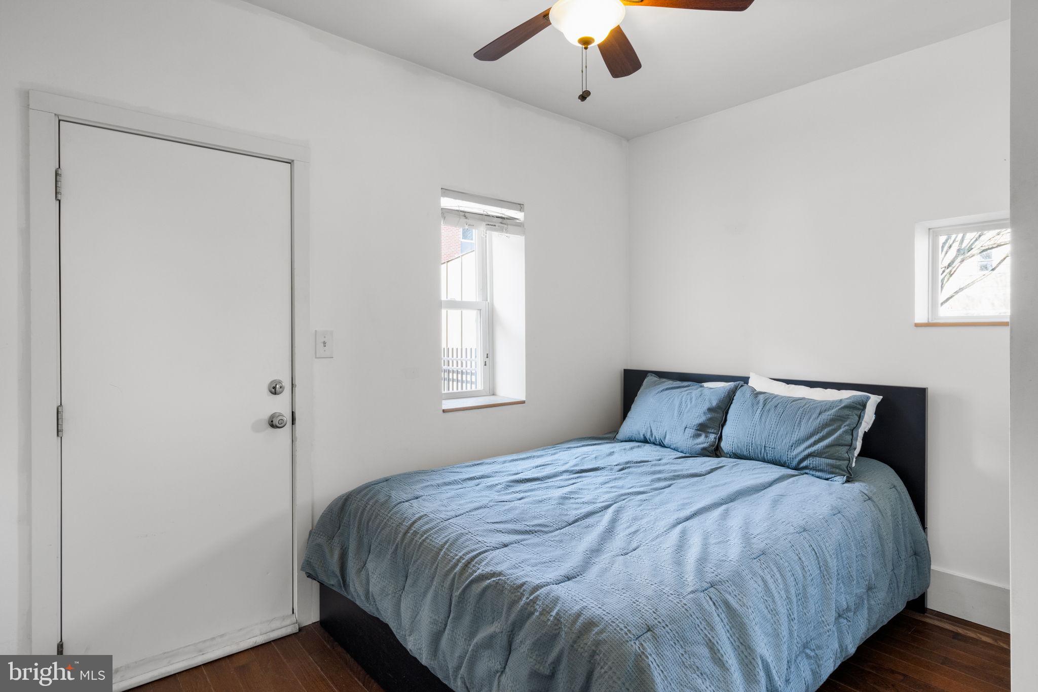 POINT BREEZE - Residential