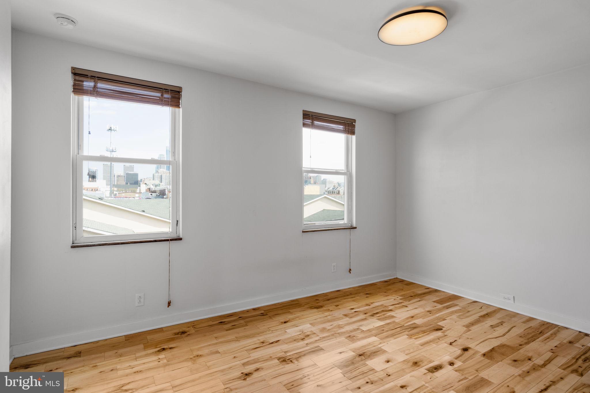 POINT BREEZE - Residential