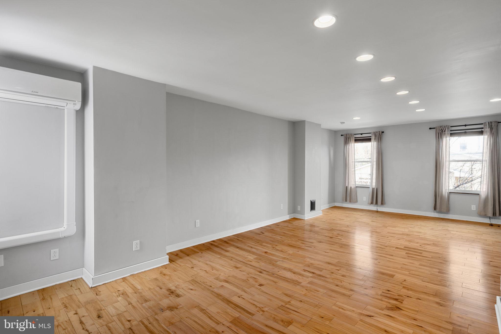 2054 ELLSWORTH STREET