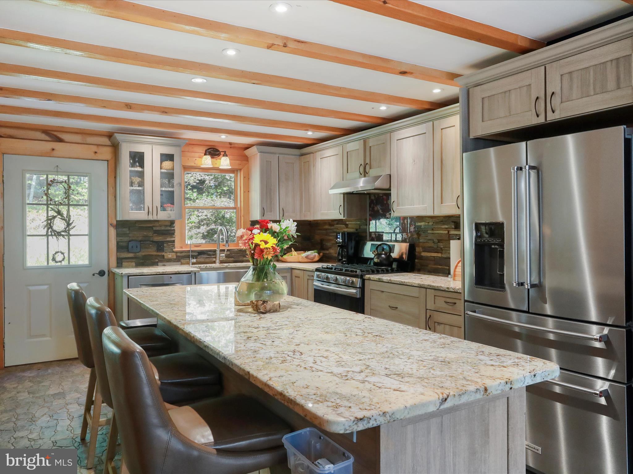 COUNTRY CREEK - Residential