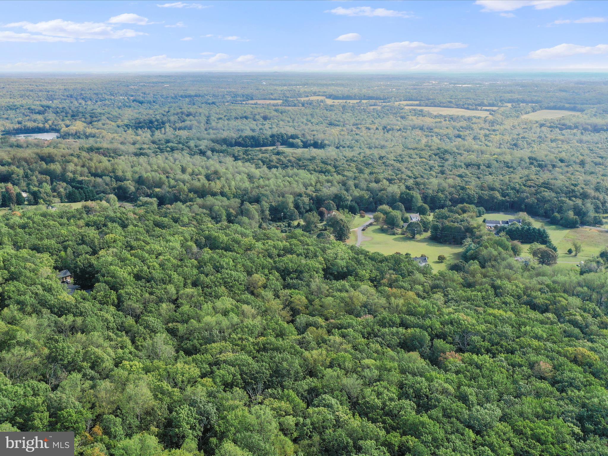 COUNTRY CREEK - Residential