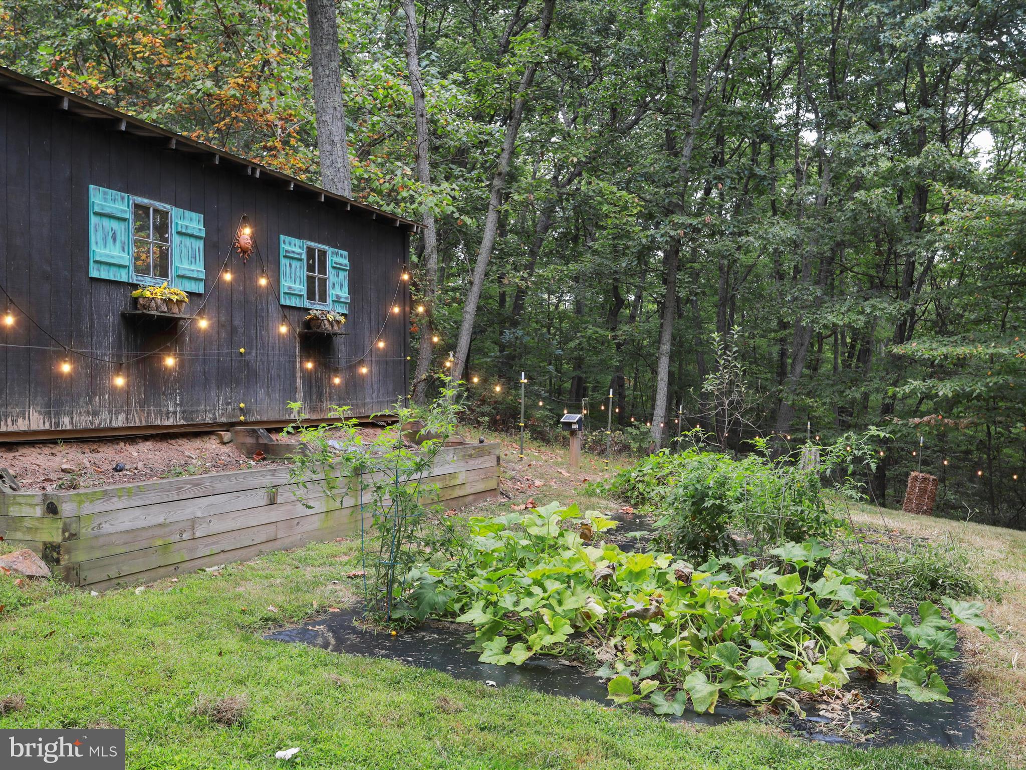 COUNTRY CREEK - Residential