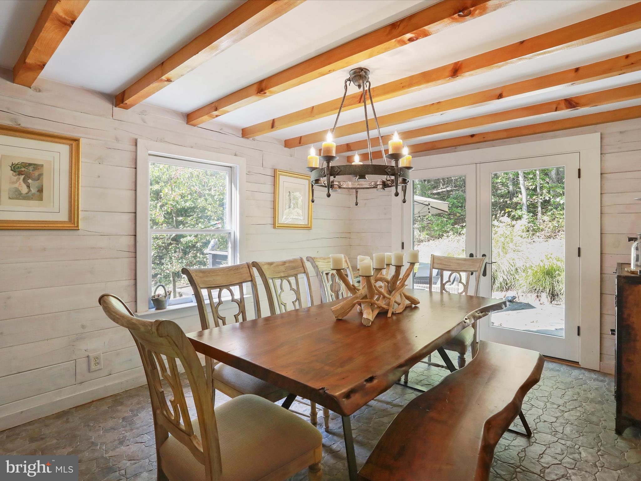 COUNTRY CREEK - Residential