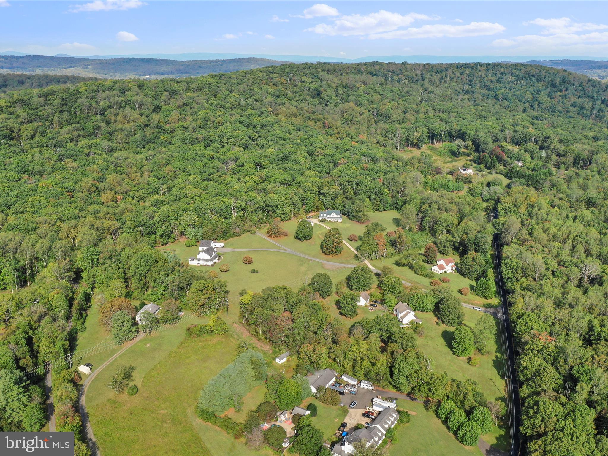 COUNTRY CREEK - Residential