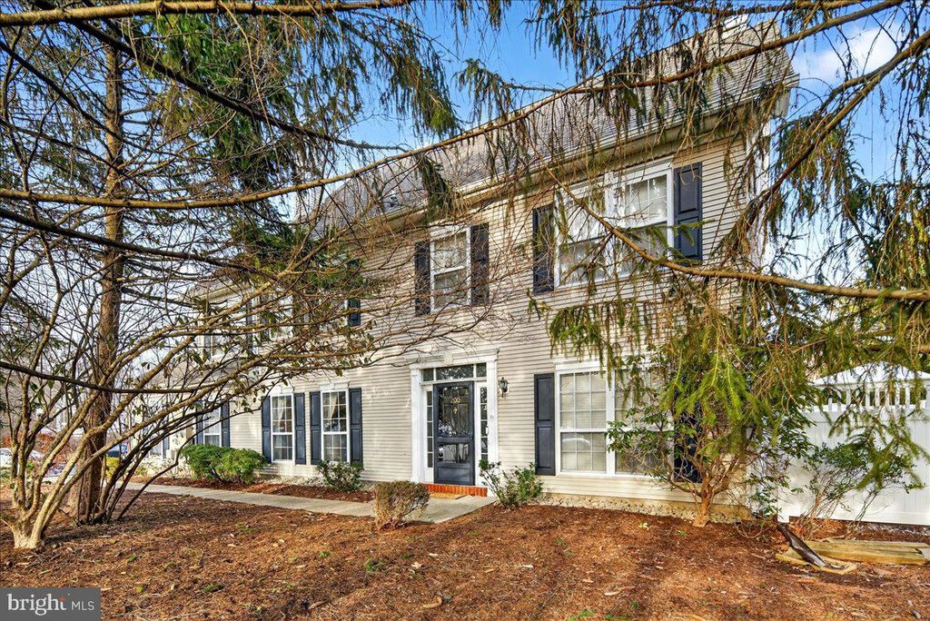 Photo of 200 Amberleigh Drive, PENNINGTON, NJ 08534 (MLS # NJME2071602)