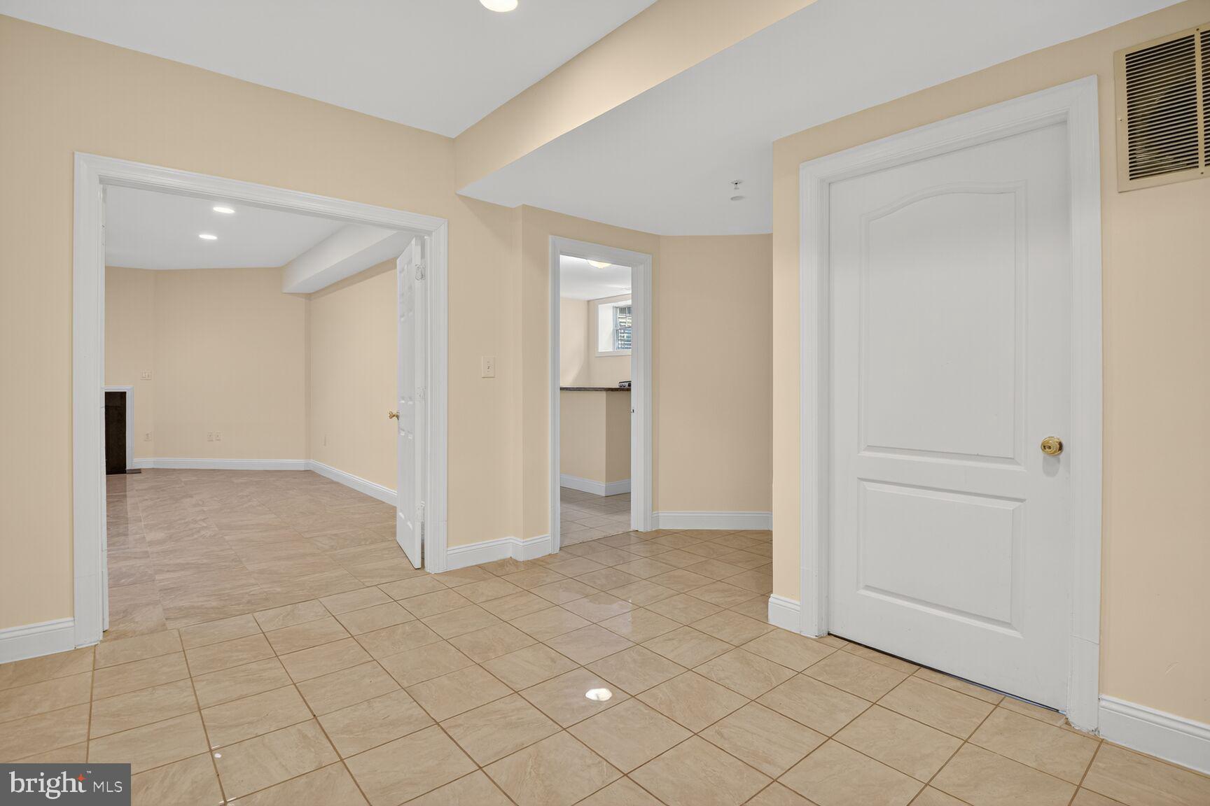 NORTH BETHESDA GROVE - Residential