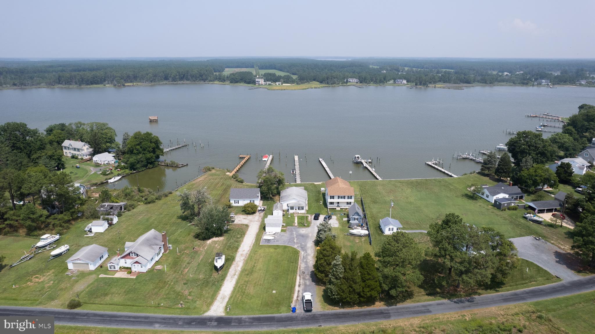 DEEP POINT - Residential