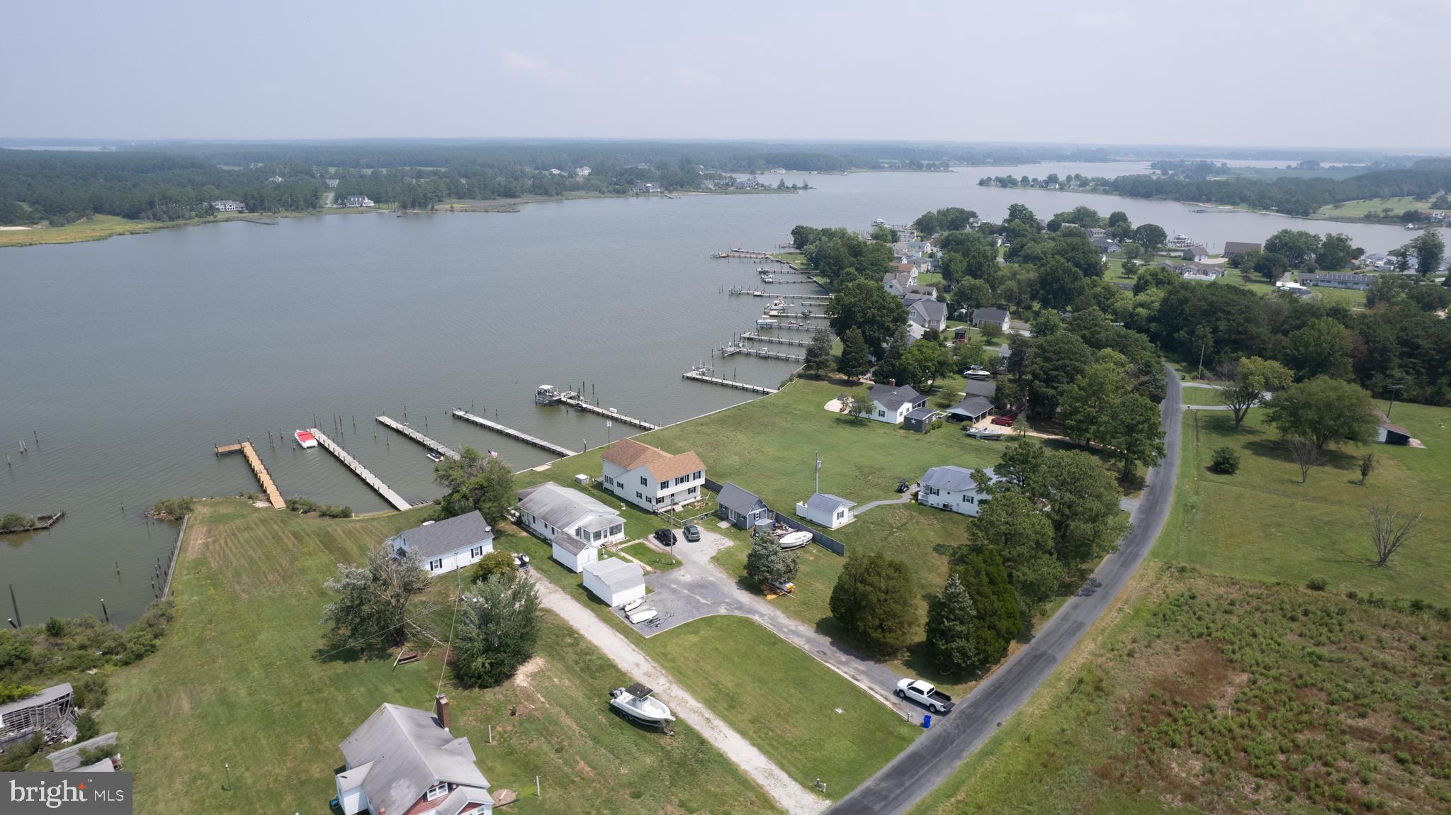 DEEP POINT - Residential