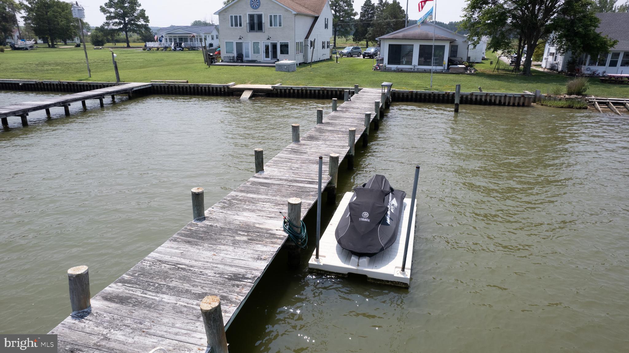 DEEP POINT - Residential