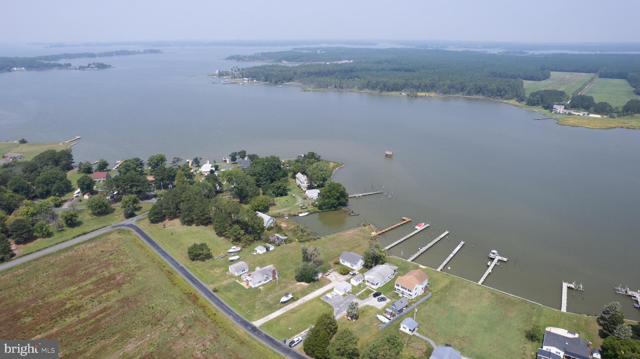 DEEP POINT - Residential