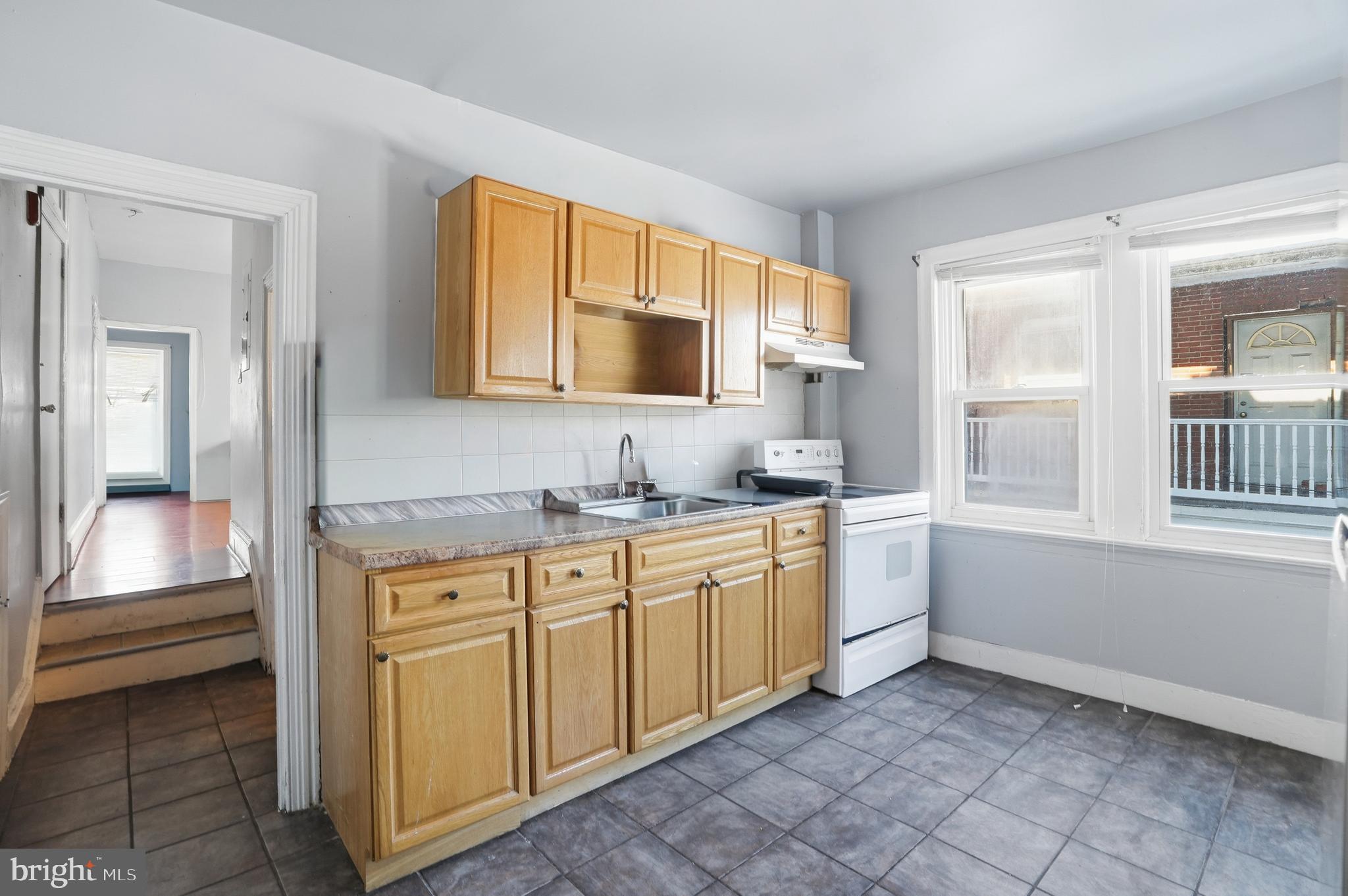 PHILADELPHIA (NORTHEAST) - Residential Income