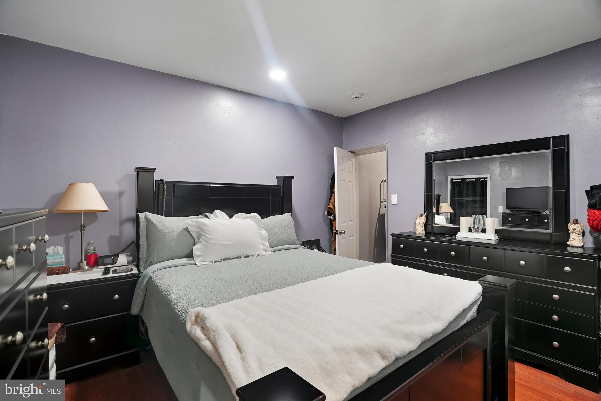 PHILADELPHIA (NORTHEAST) - Residential Income