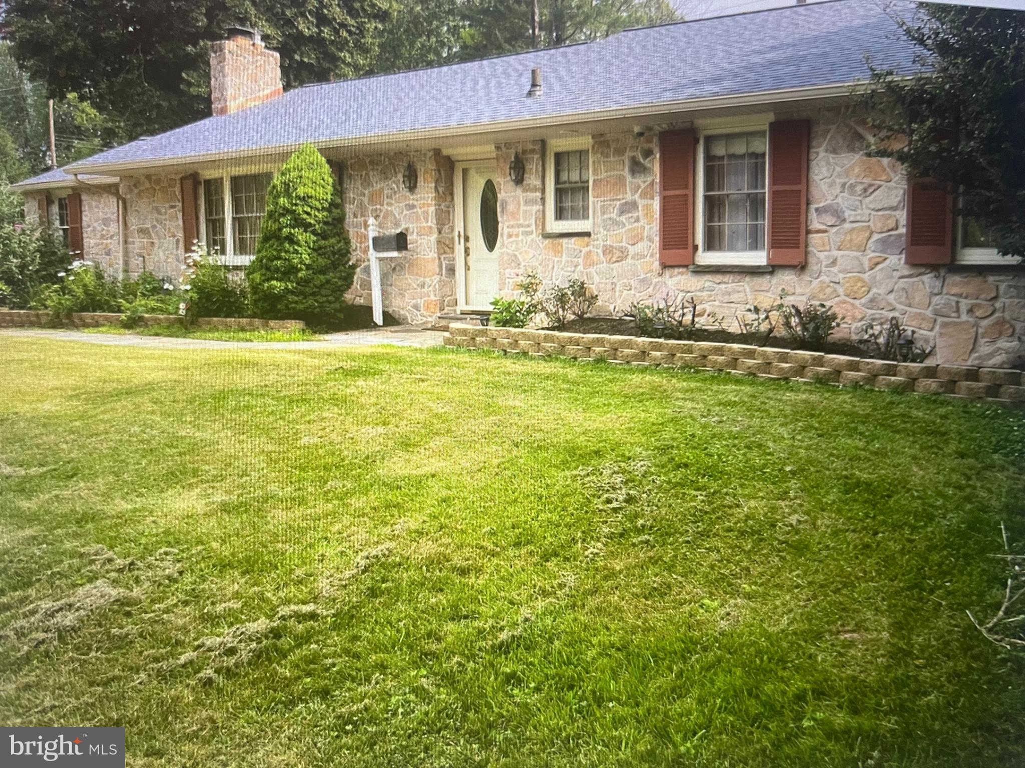 MERWOOD PARK - Residential Lease