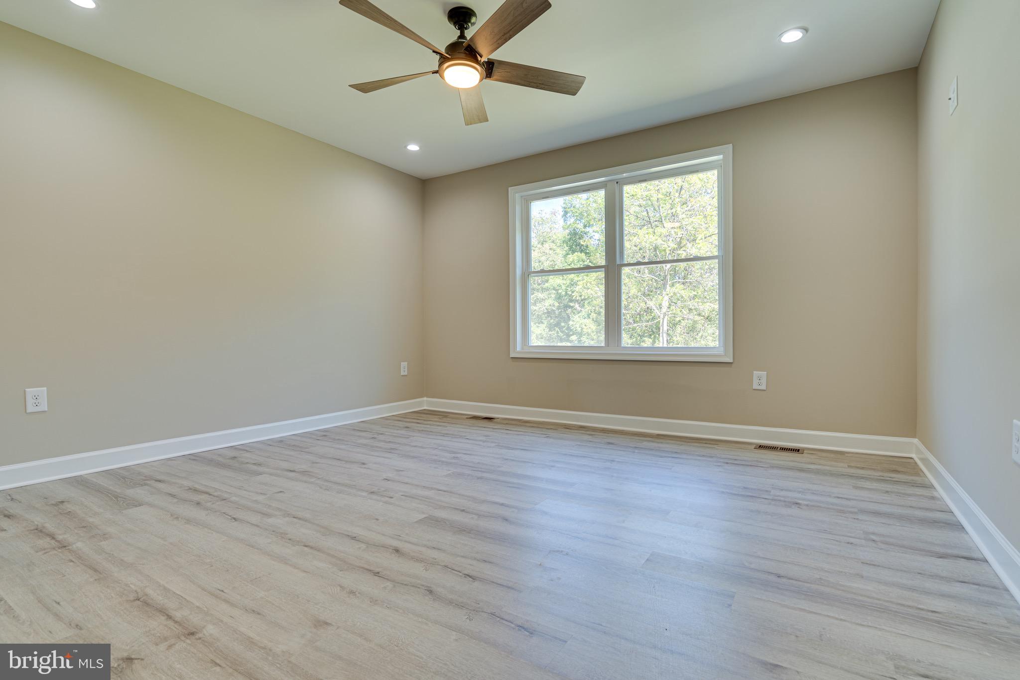 INWOOD MEADOWS - Residential