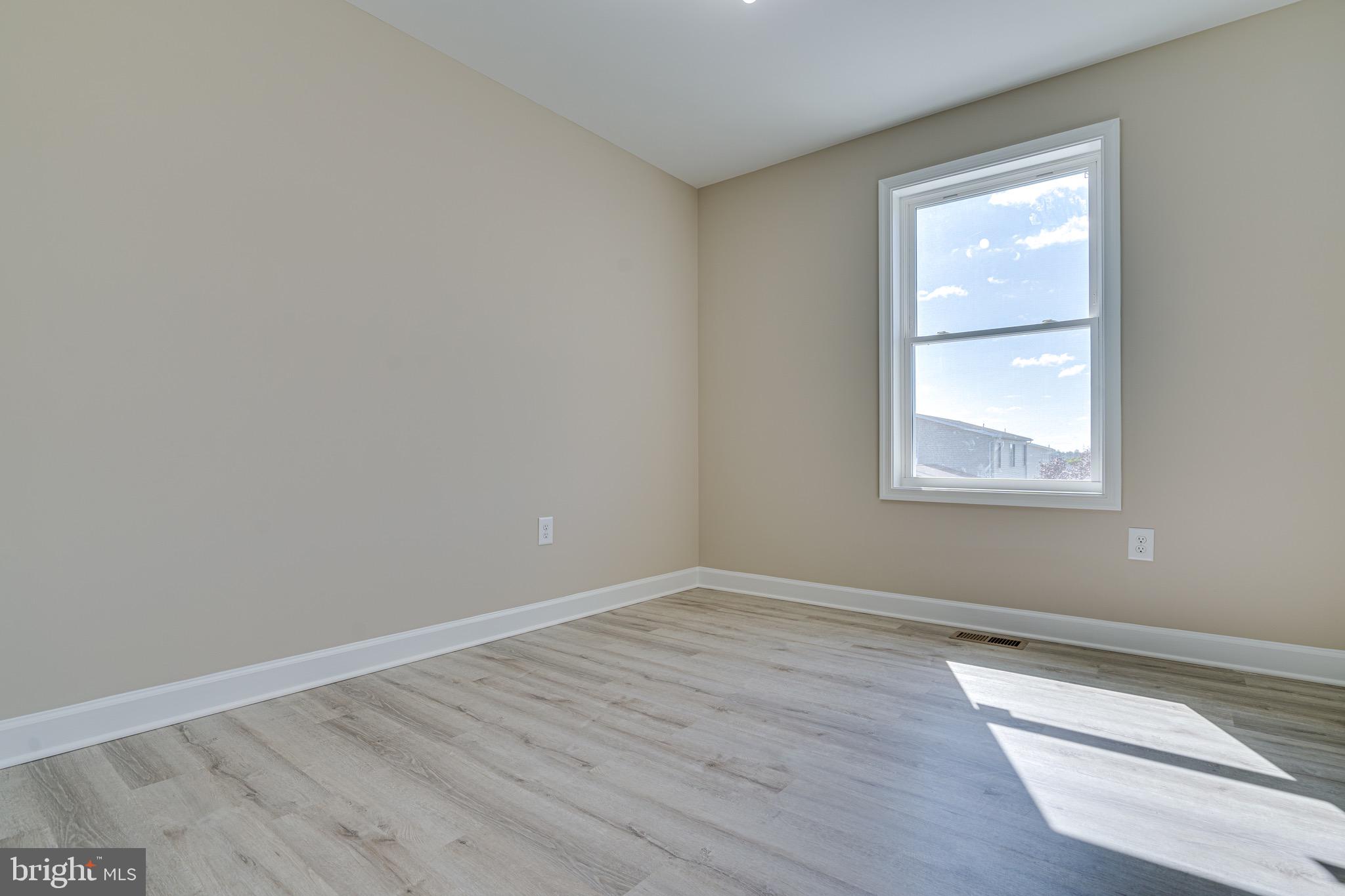 INWOOD MEADOWS - Residential