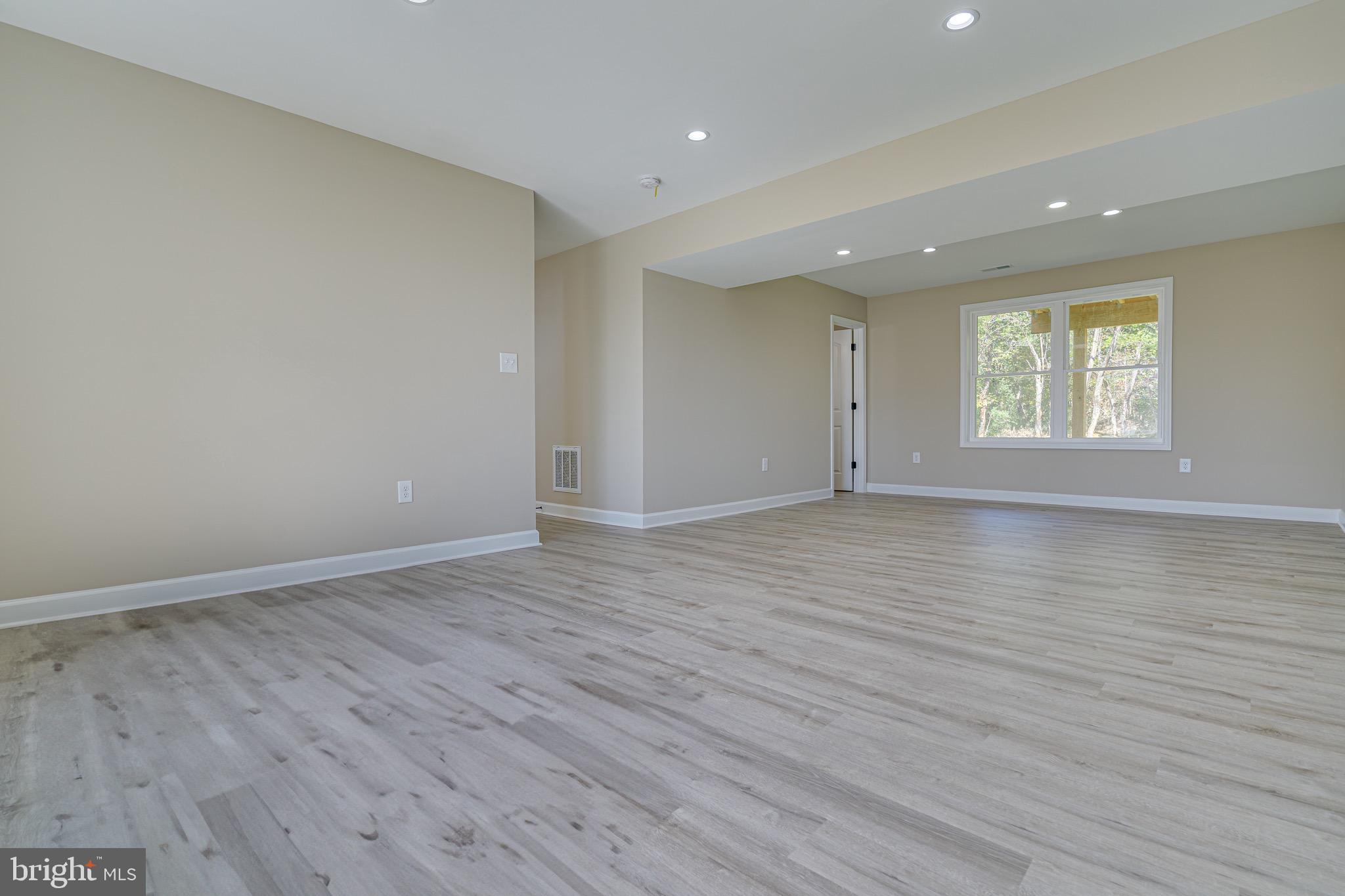 INWOOD MEADOWS - Residential