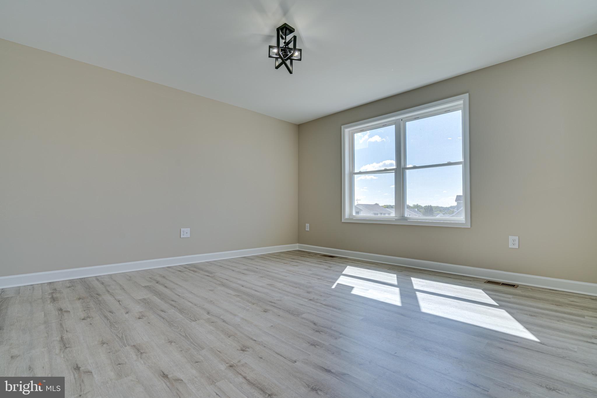 INWOOD MEADOWS - Residential