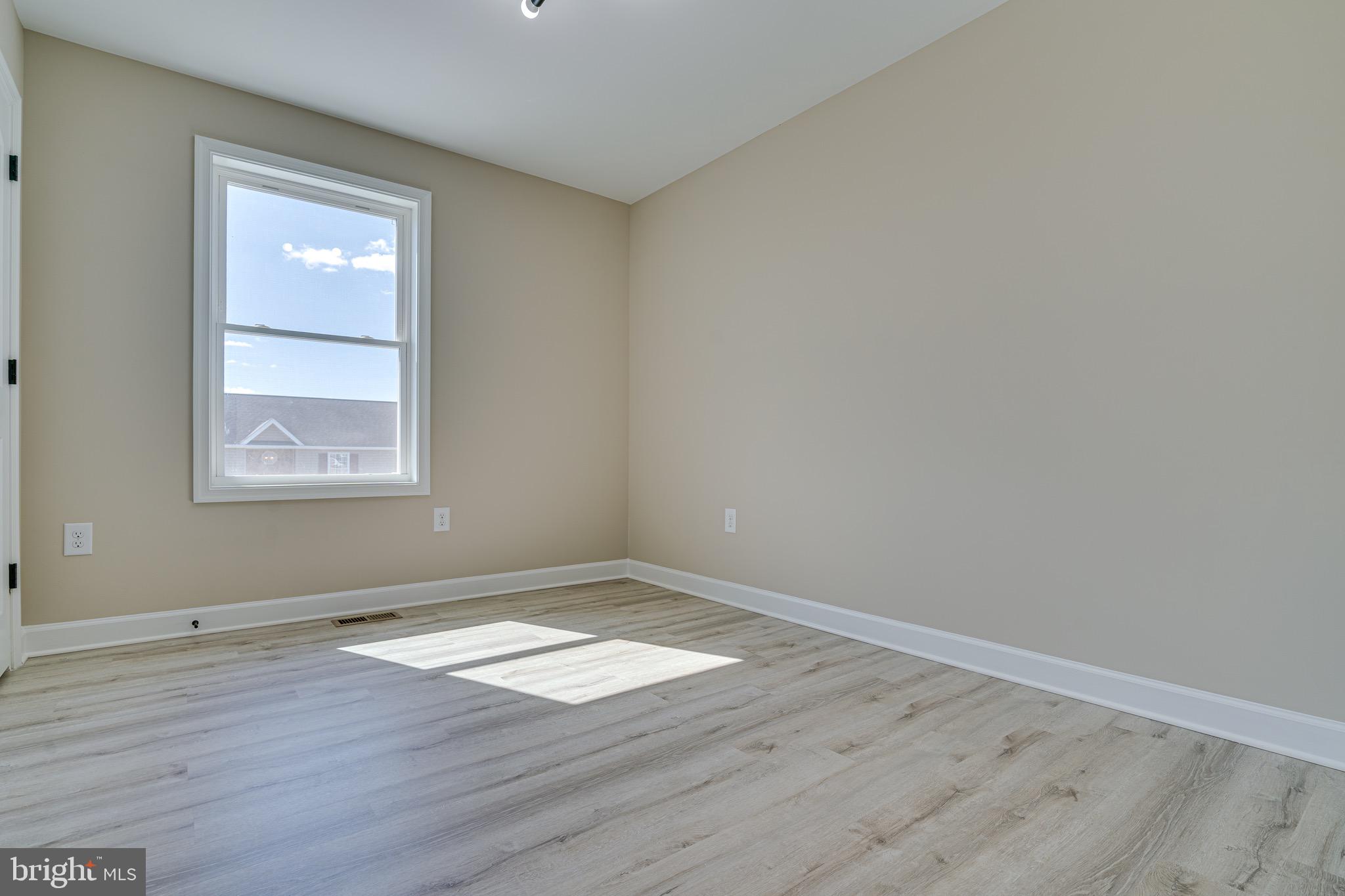 INWOOD MEADOWS - Residential