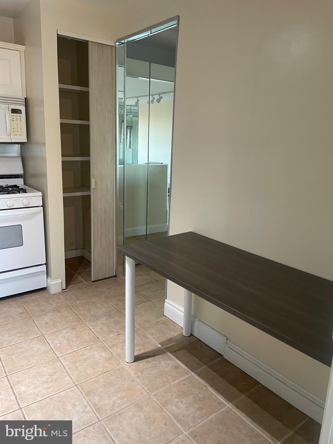 5225 POOKS HILL ROAD 1824N