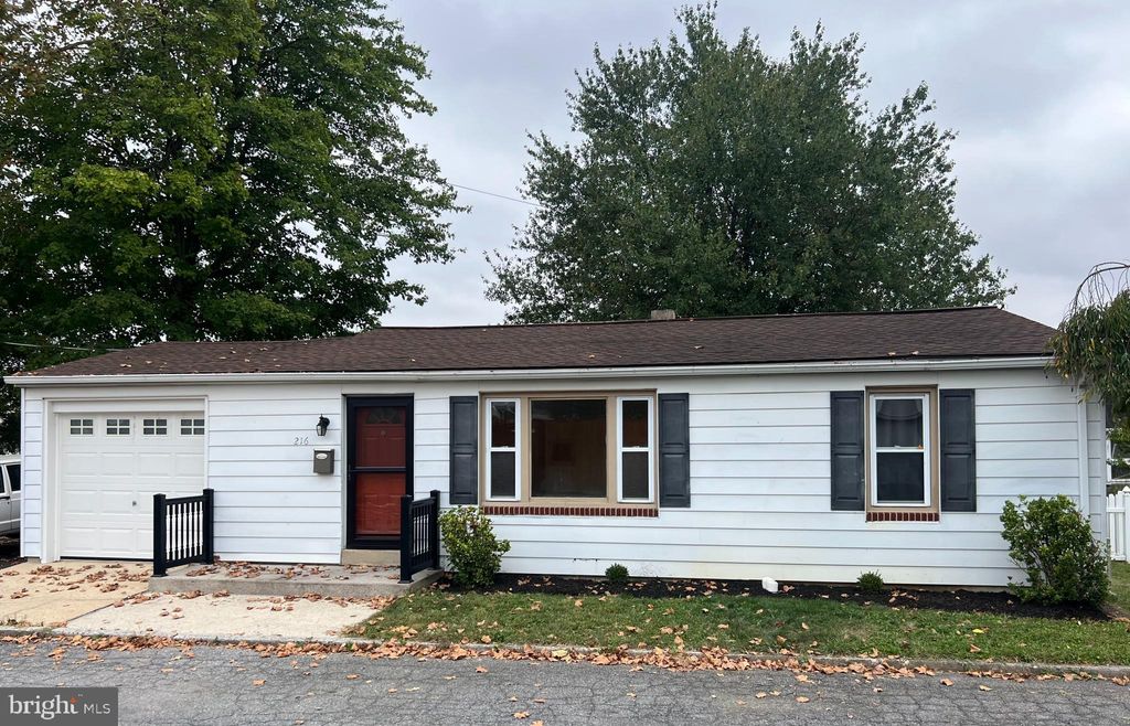 Photo of 216 W Union Alley, CLEONA, PA 17042 (MLS # PALN2022446)