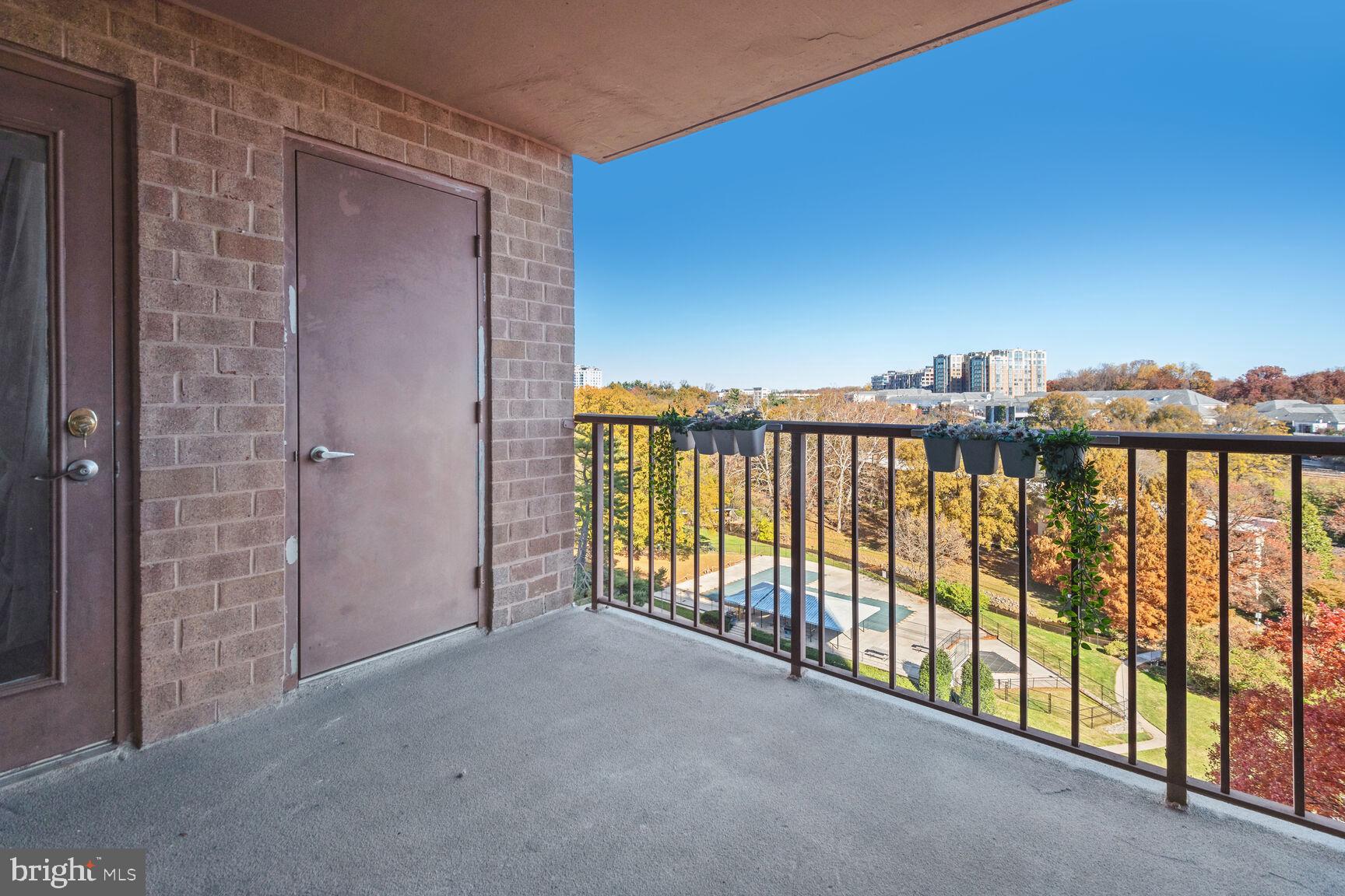 GROSVENOR PARK - Residential Lease