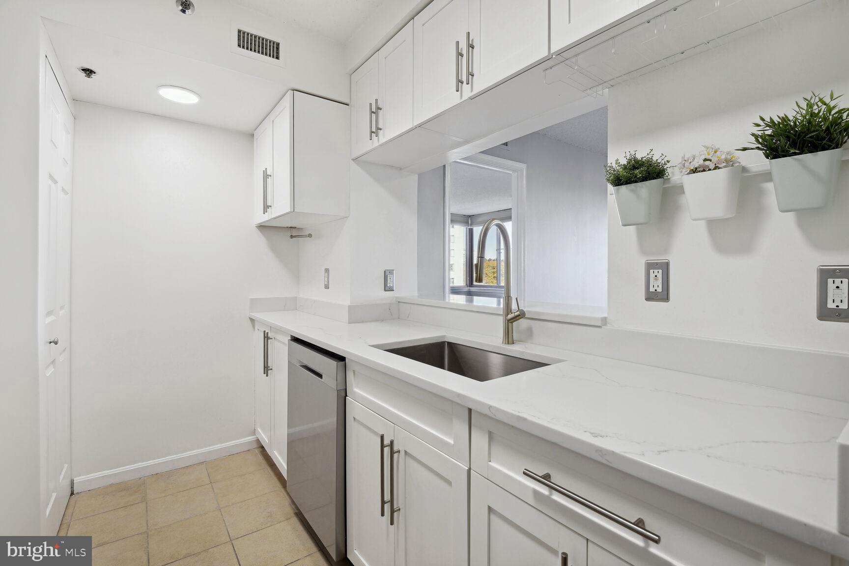 GROSVENOR PARK - Residential Lease