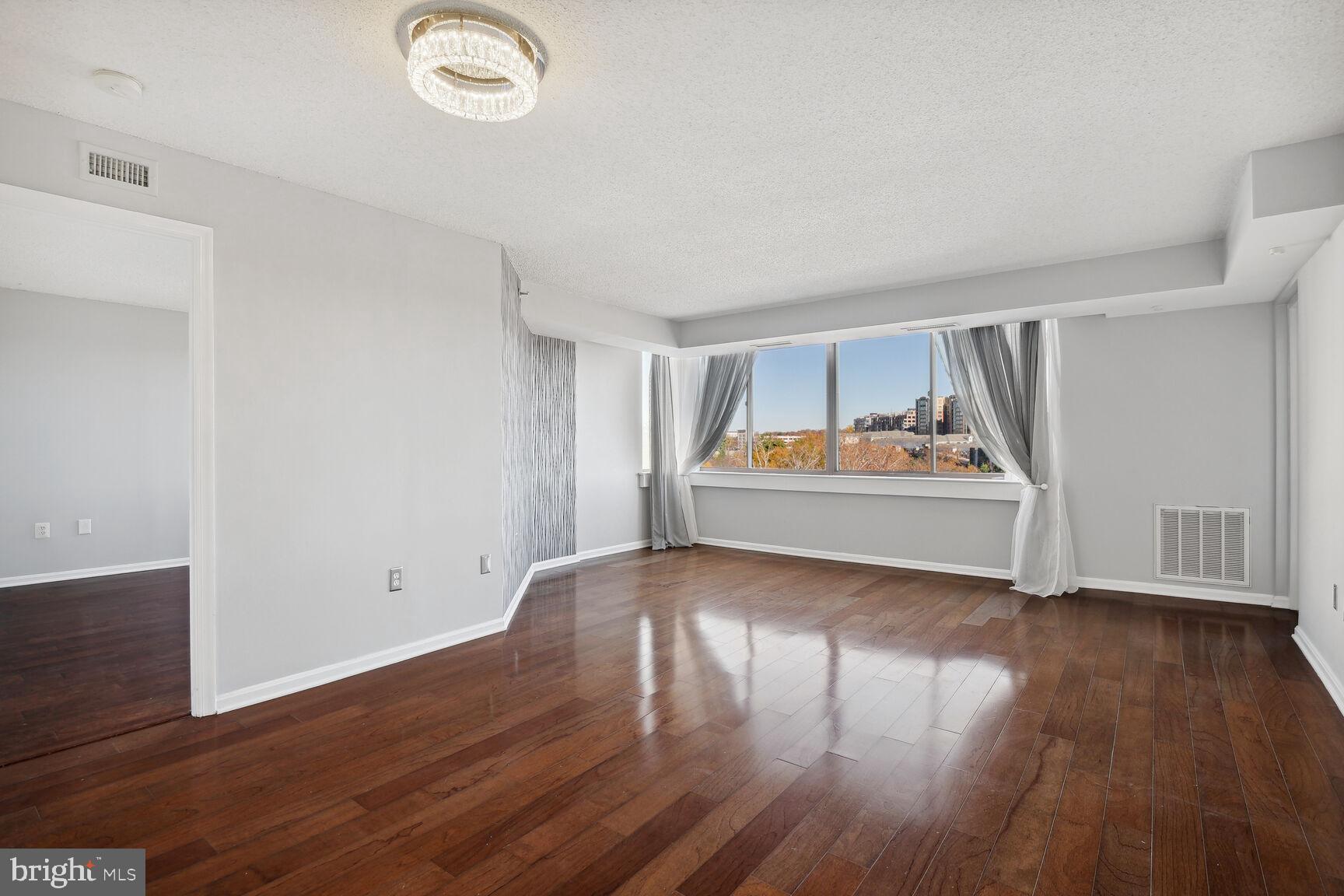 GROSVENOR PARK - Residential Lease