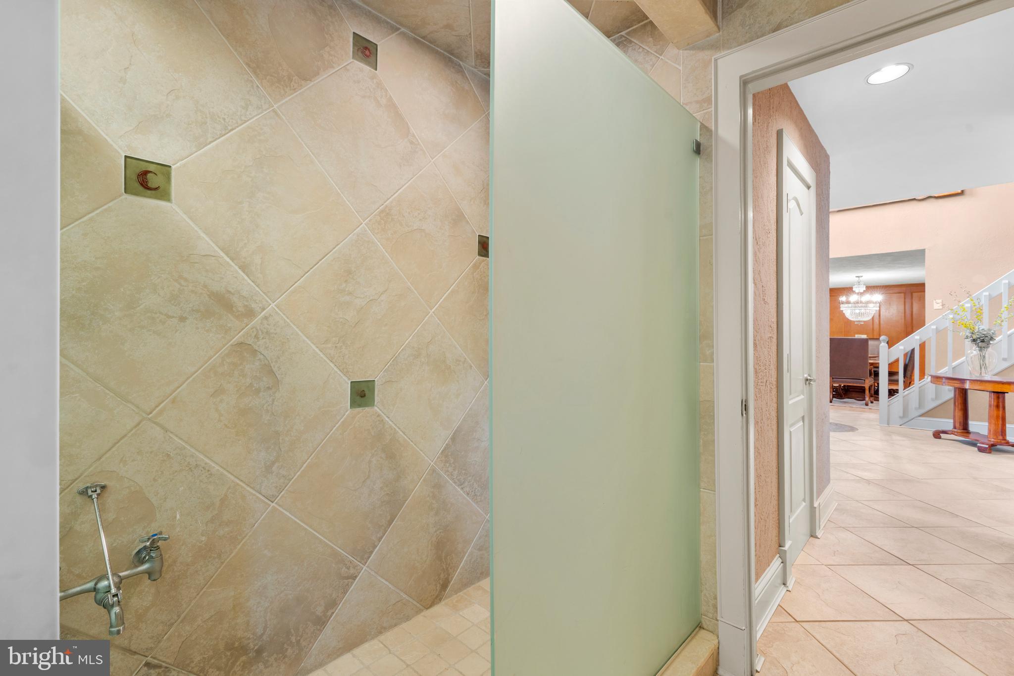 HOLLAND ACRES - Residential