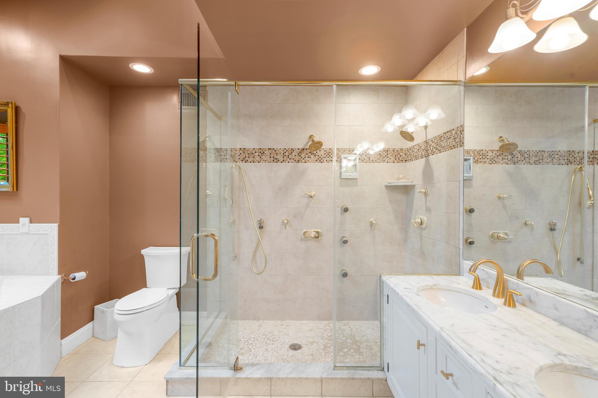 HOLLAND ACRES - Residential
