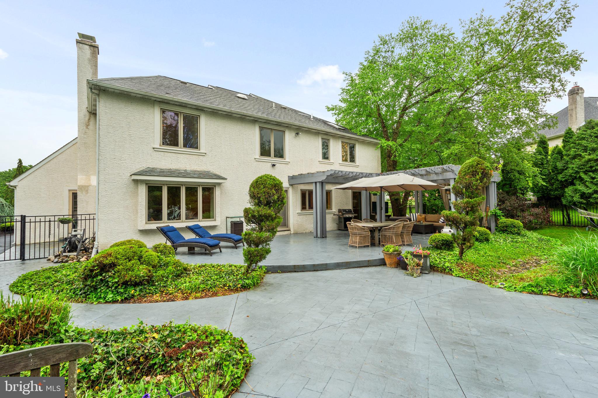 HOLLAND ACRES - Residential