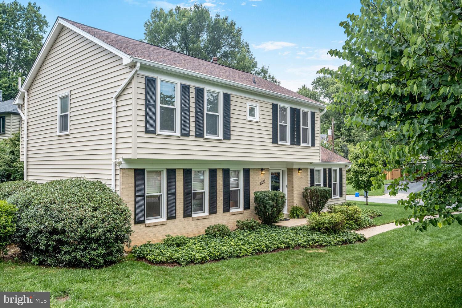 REGENCY ESTATES - Residential