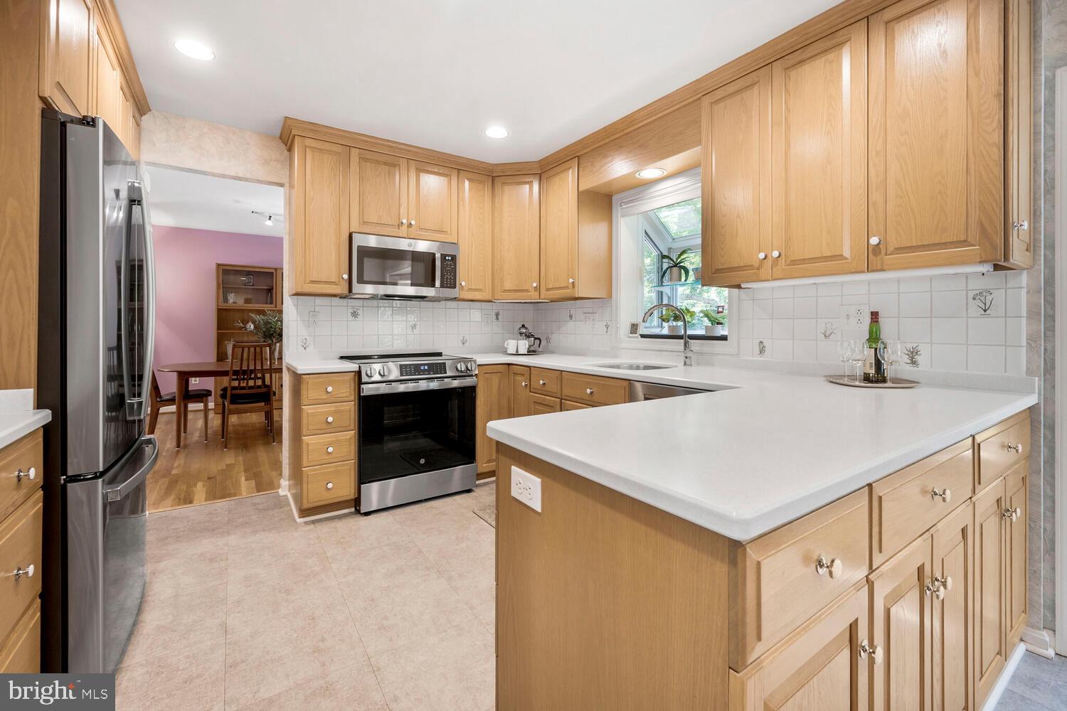 REGENCY ESTATES - Residential